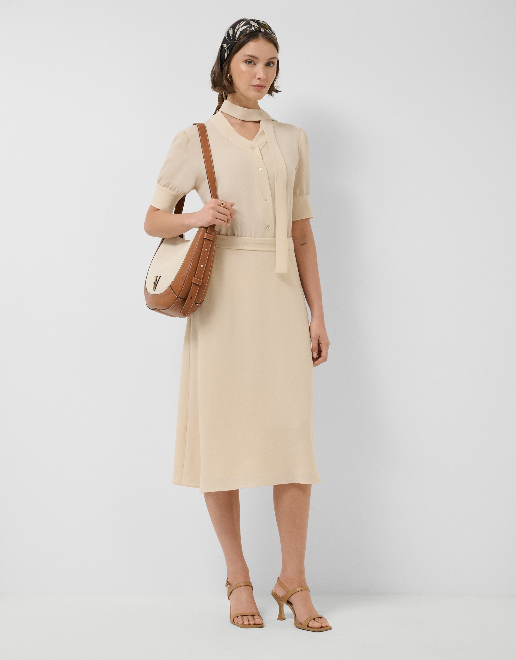 Beige three-quarter sleeve midi dress - Woman | Roberto Verino