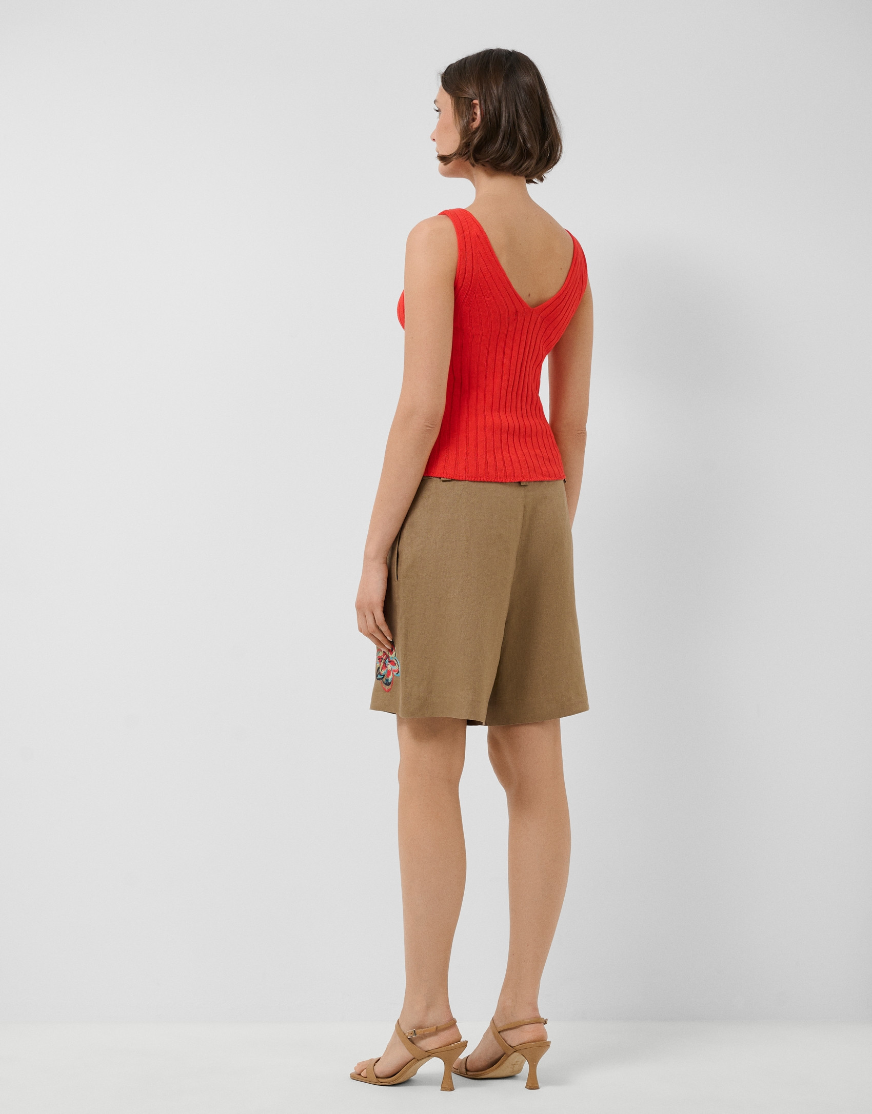 Red ribbed armhole top - Woman - SS2026 | Roberto Verino