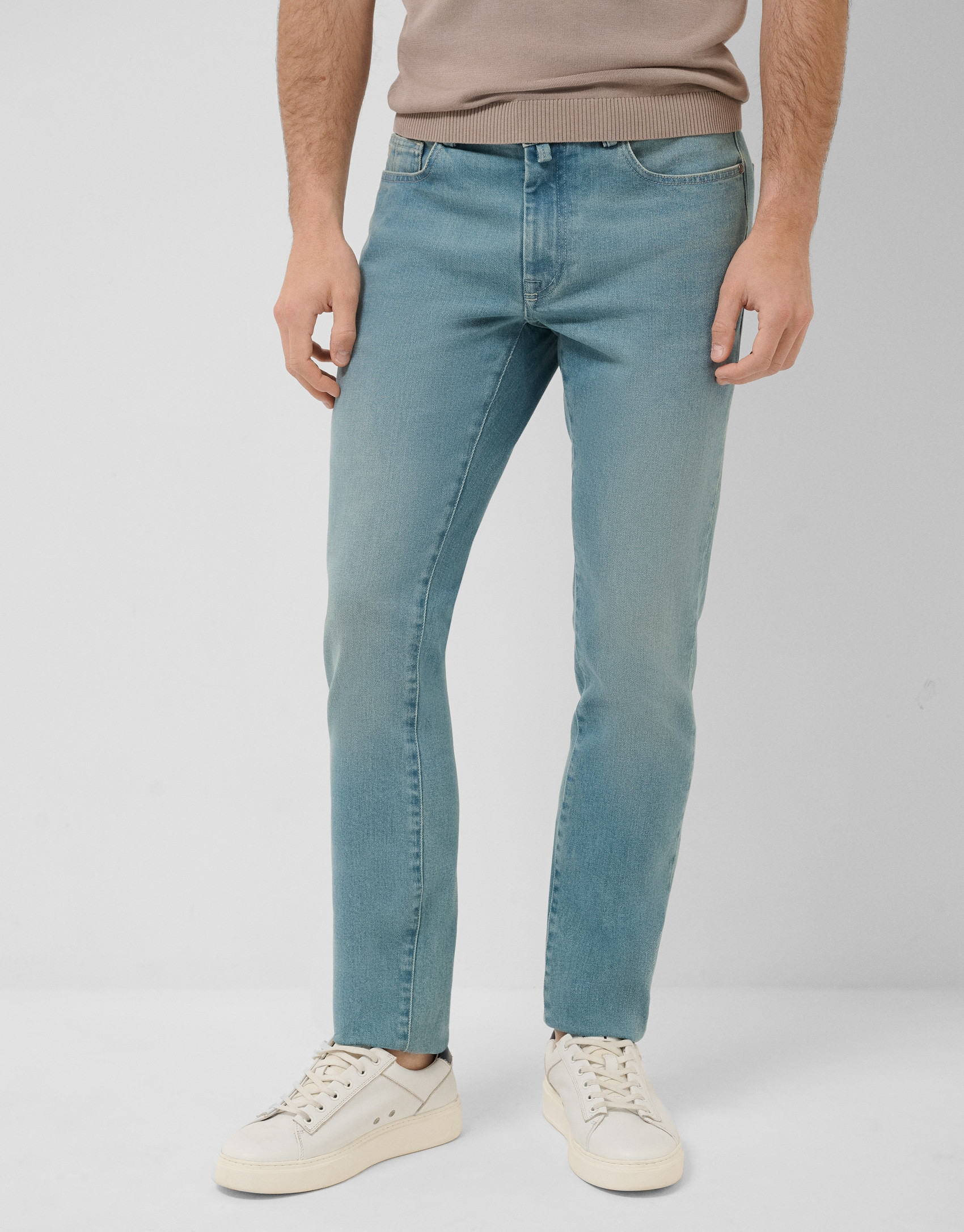 Pantalón vaquero denim slim azul claro - Hombre | Roberto Verino