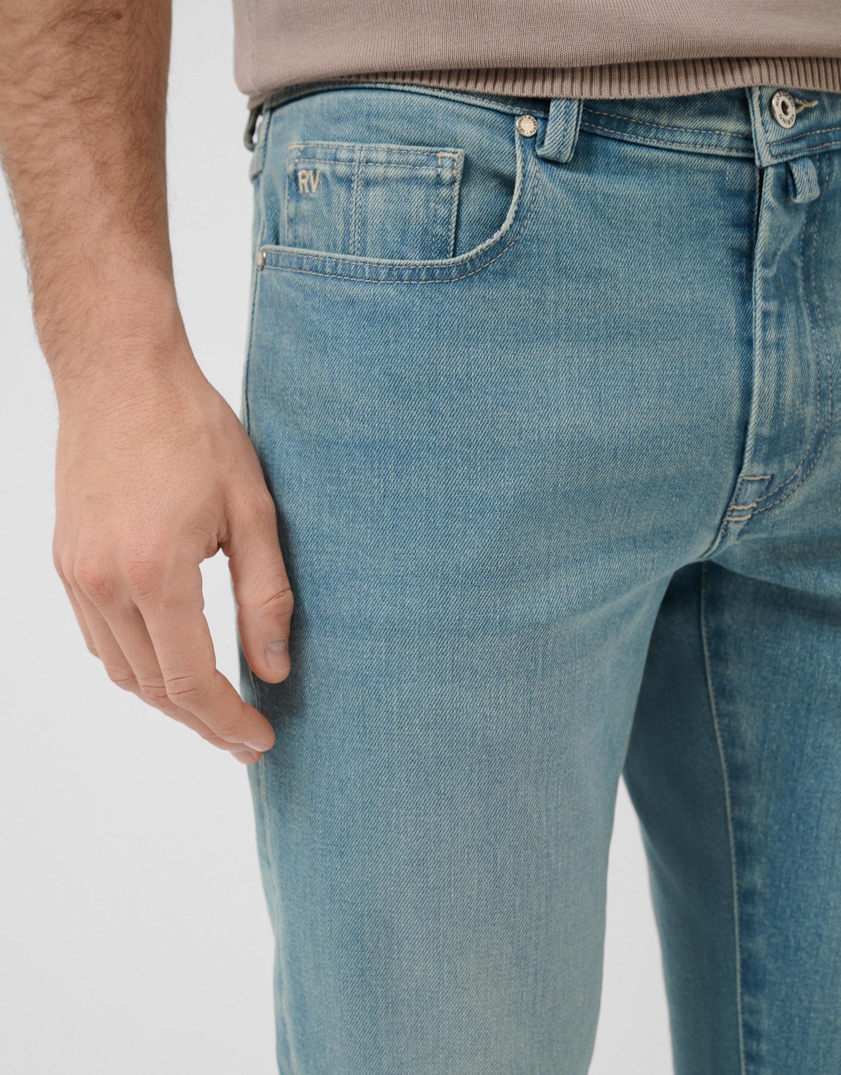 Pantalón vaquero denim slim azul claro - Hombre | Roberto Verino