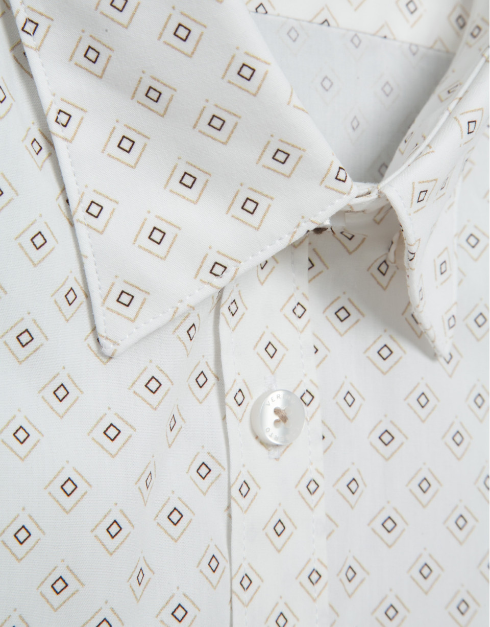 Slim-fit white shirt with brown geometric print | Roberto Verino