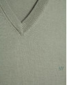 Light khaki high twist V-neck jumper - Man | Roberto Verino