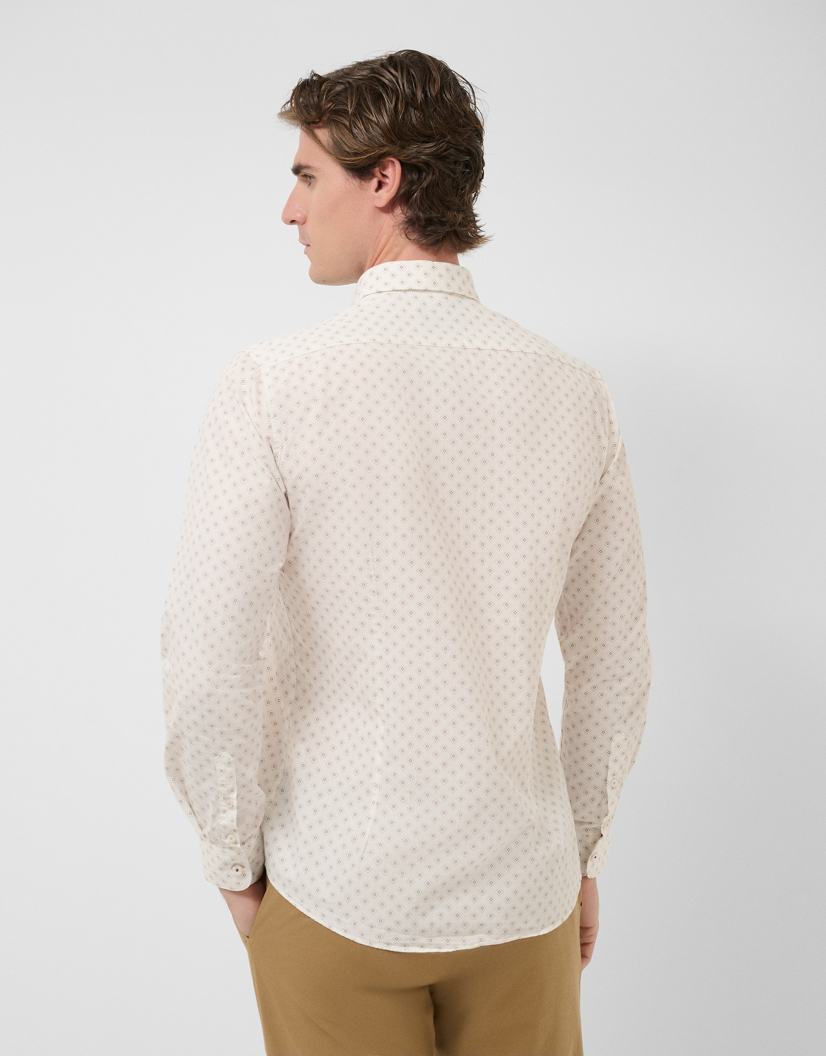 Slim-fit white shirt with brown geometric print | Roberto Verino