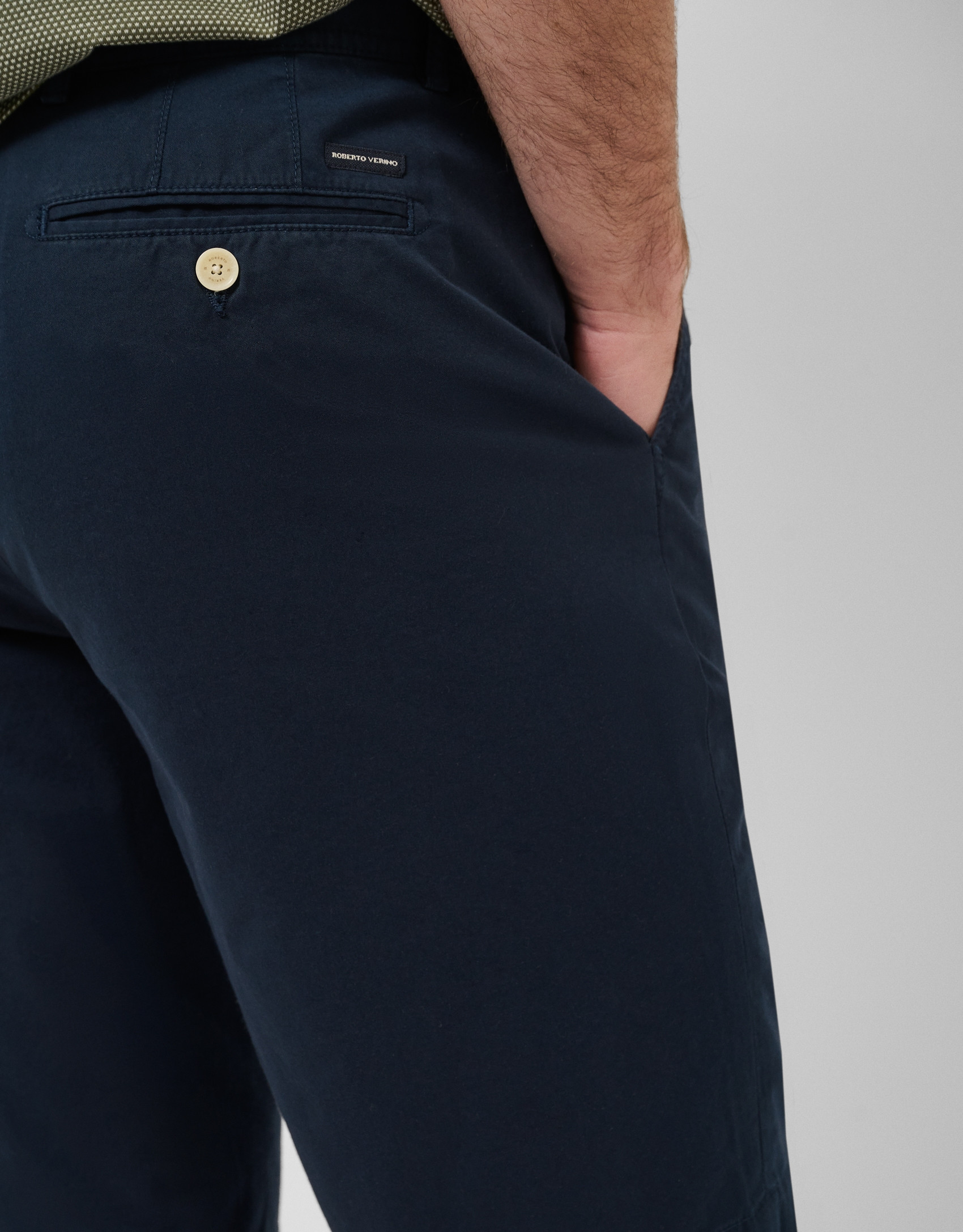 Navy cotton Bermuda shorts - Man - SS2026 | Roberto Verino