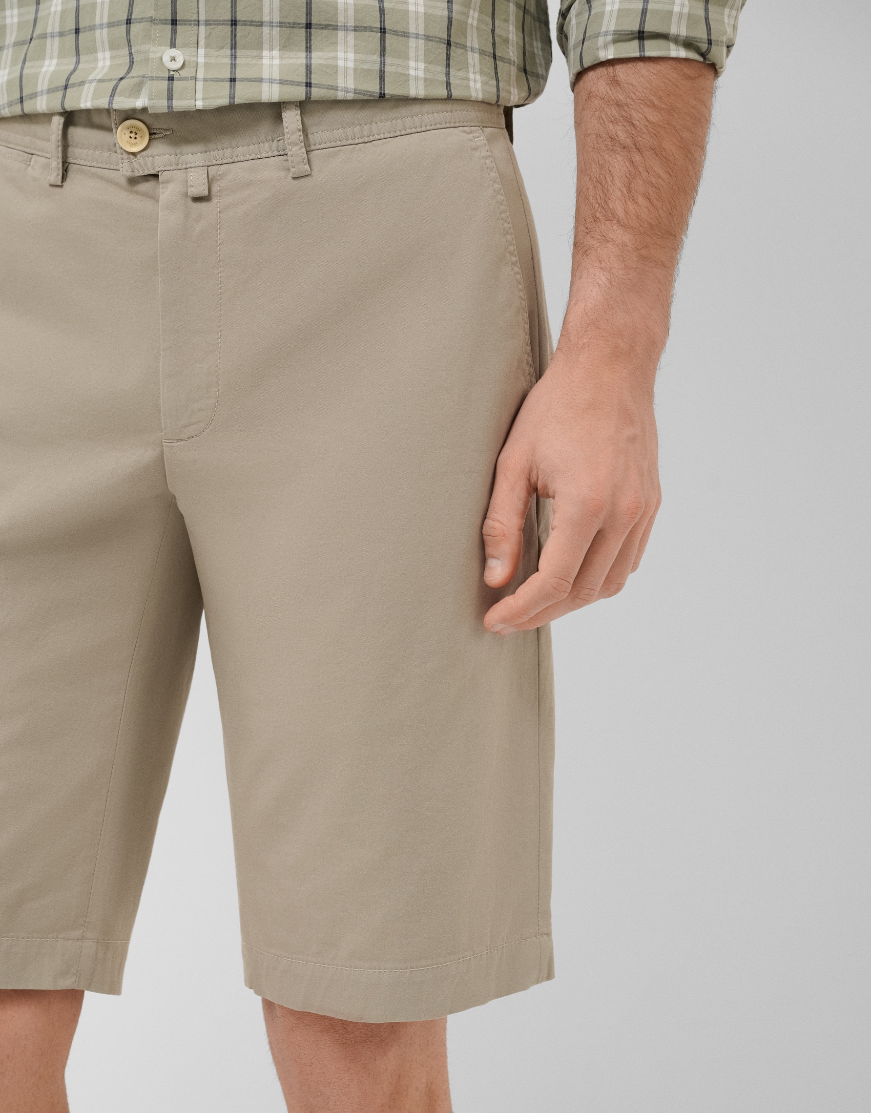 Khaki cotton Bermuda shorts - Man - SS2026 | Roberto Verino