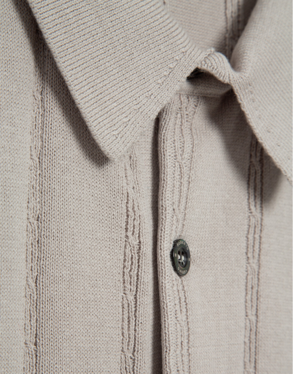 Open-neck mink-coloured cable knit polo shirt | Roberto Verino