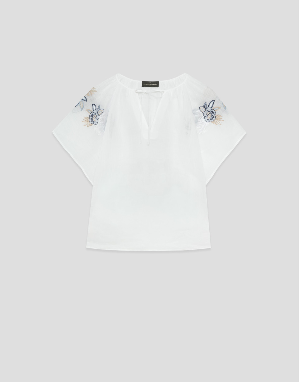 White blouse with blue floral embroidery | Roberto Verino