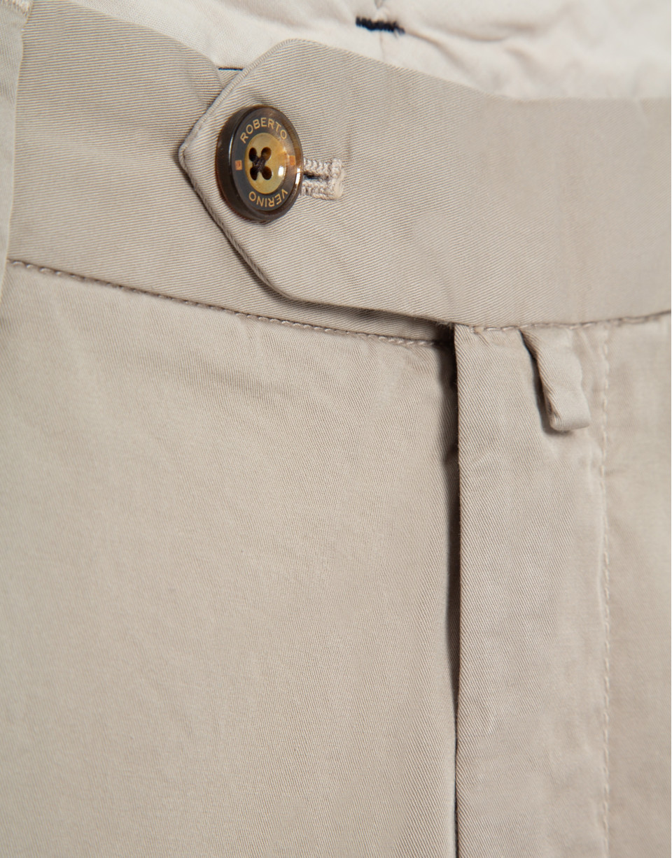 Sand-dyed chino trousers - Man - SS2026 | Roberto Verino