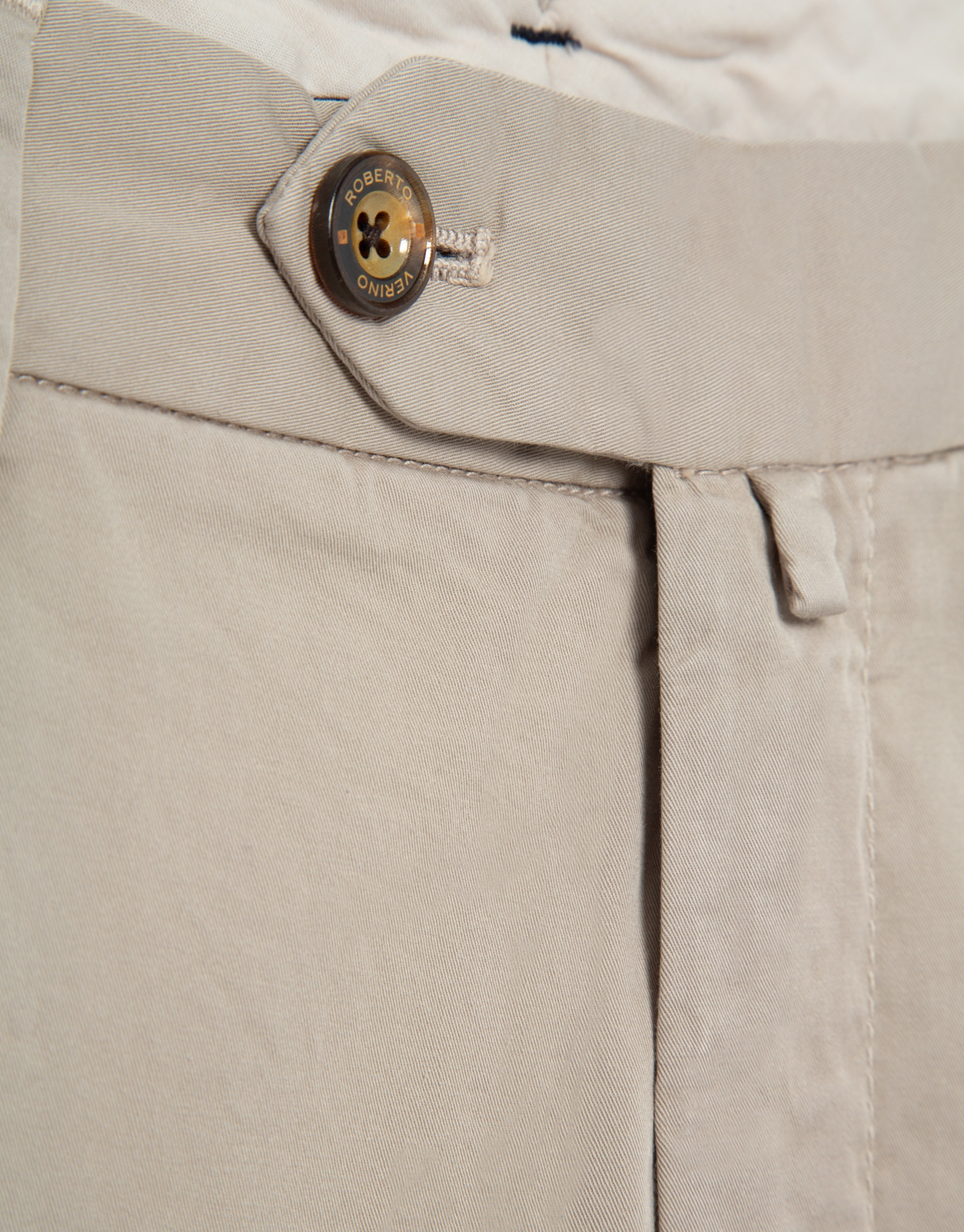 Sand-dyed chino trousers - Man - SS2026 | Roberto Verino