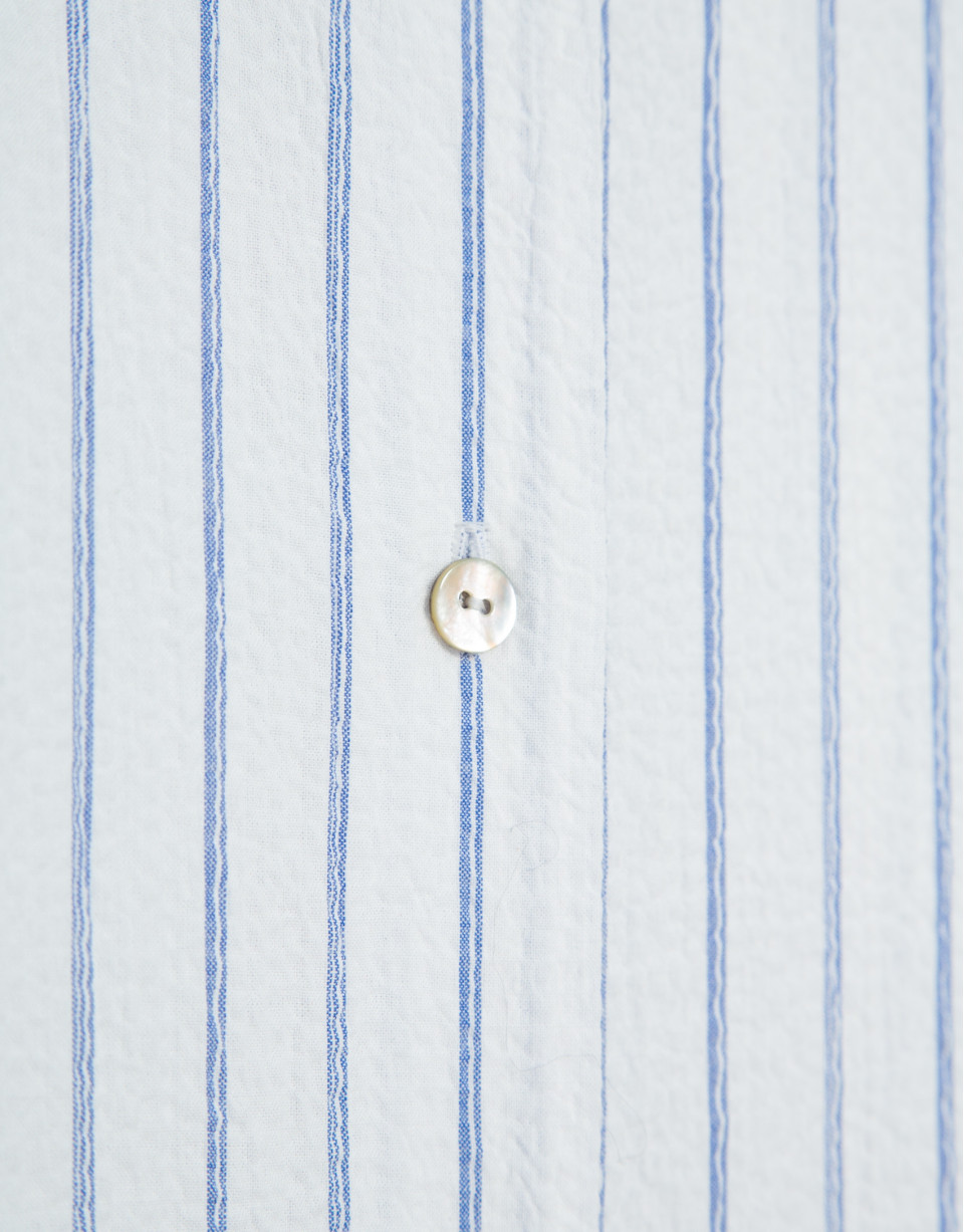 White cotton seersucker short-sleeved blouse ... | Roberto Verino