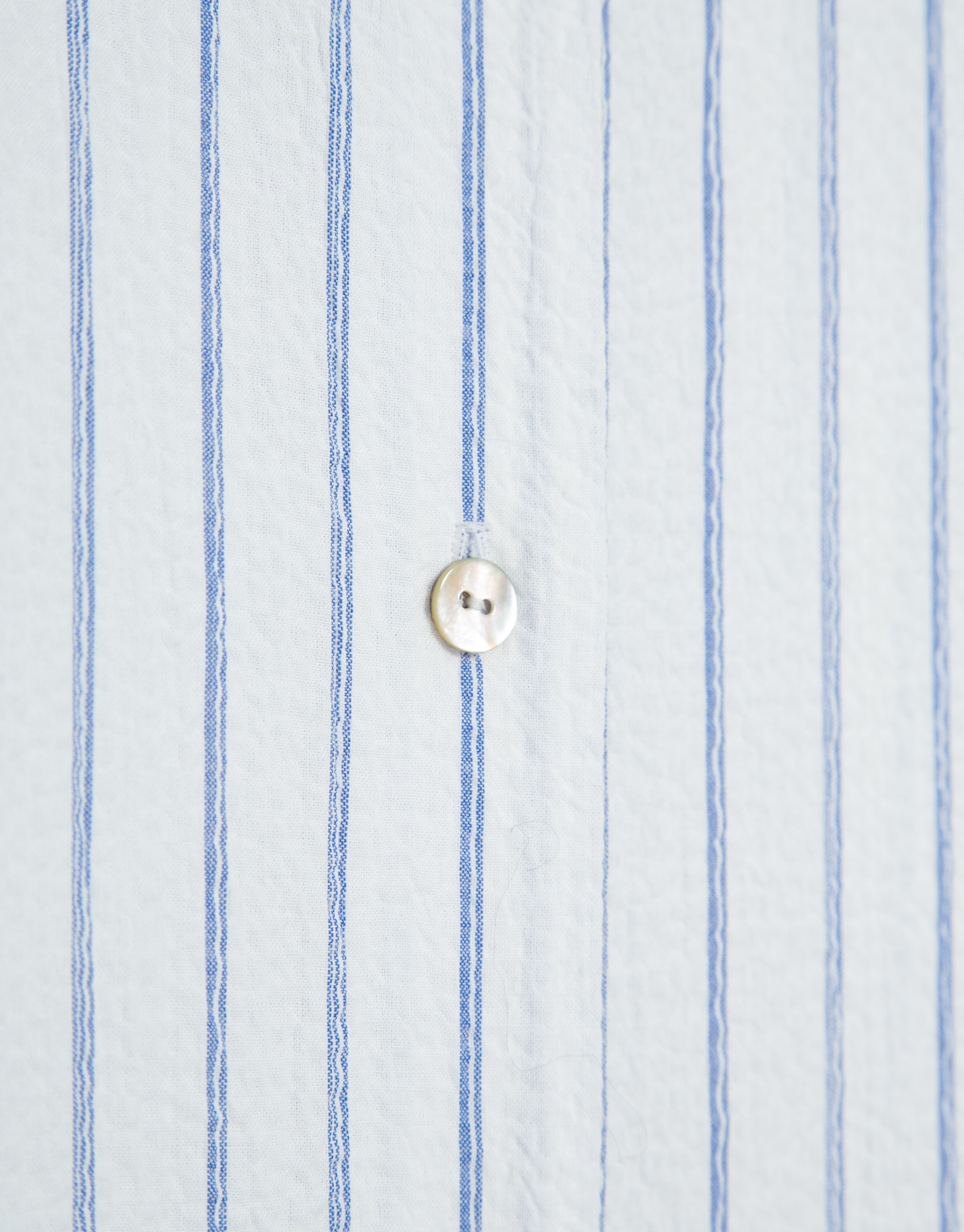 White cotton seersucker short-sleeved blouse ... | Roberto Verino