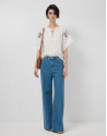 Blusa blanca con bordado floral azul - Mujer | Roberto Verino