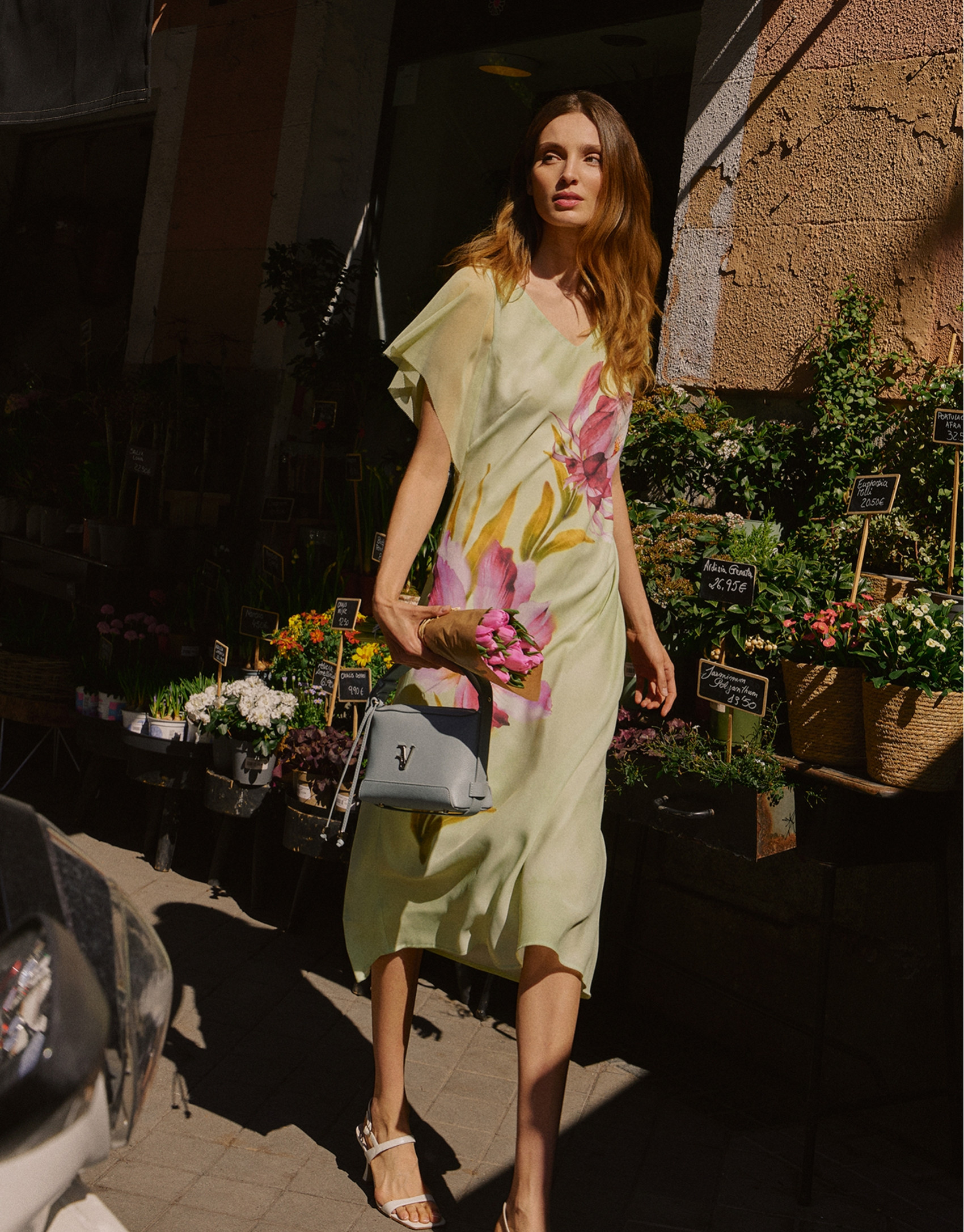 Green crepe flared midi dress with flower | Roberto Verino