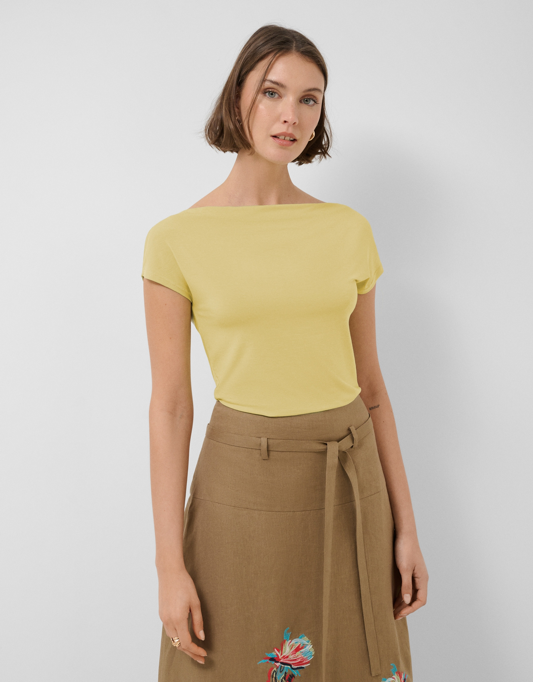 Yellow draped neckline T-shirt - Woman - SS2026 | Roberto Verino