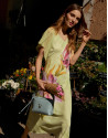 Vestido midi evasé crepé verde con flor - Mujer | Roberto Verino