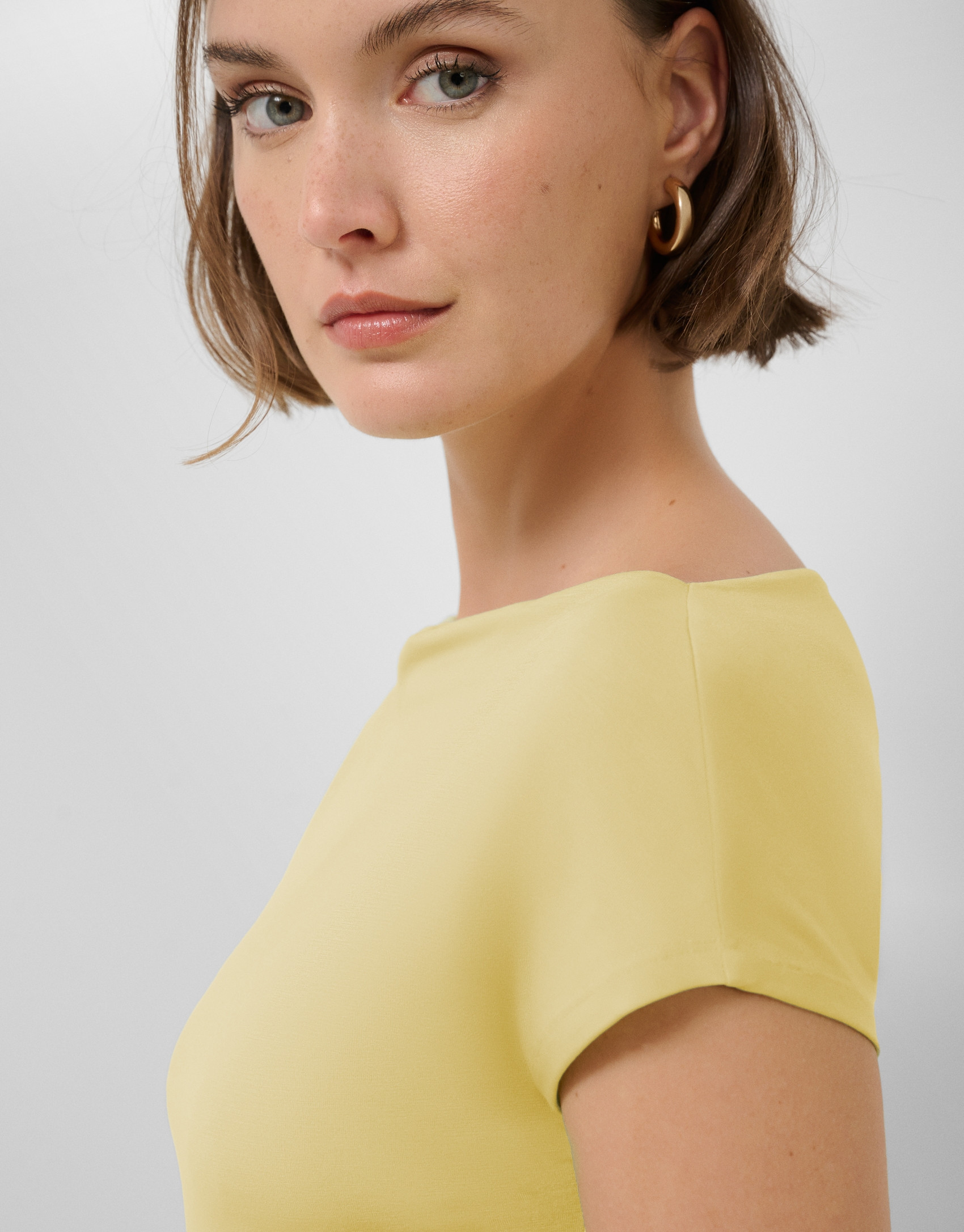Yellow draped neckline T-shirt - Woman - SS2026 | Roberto Verino