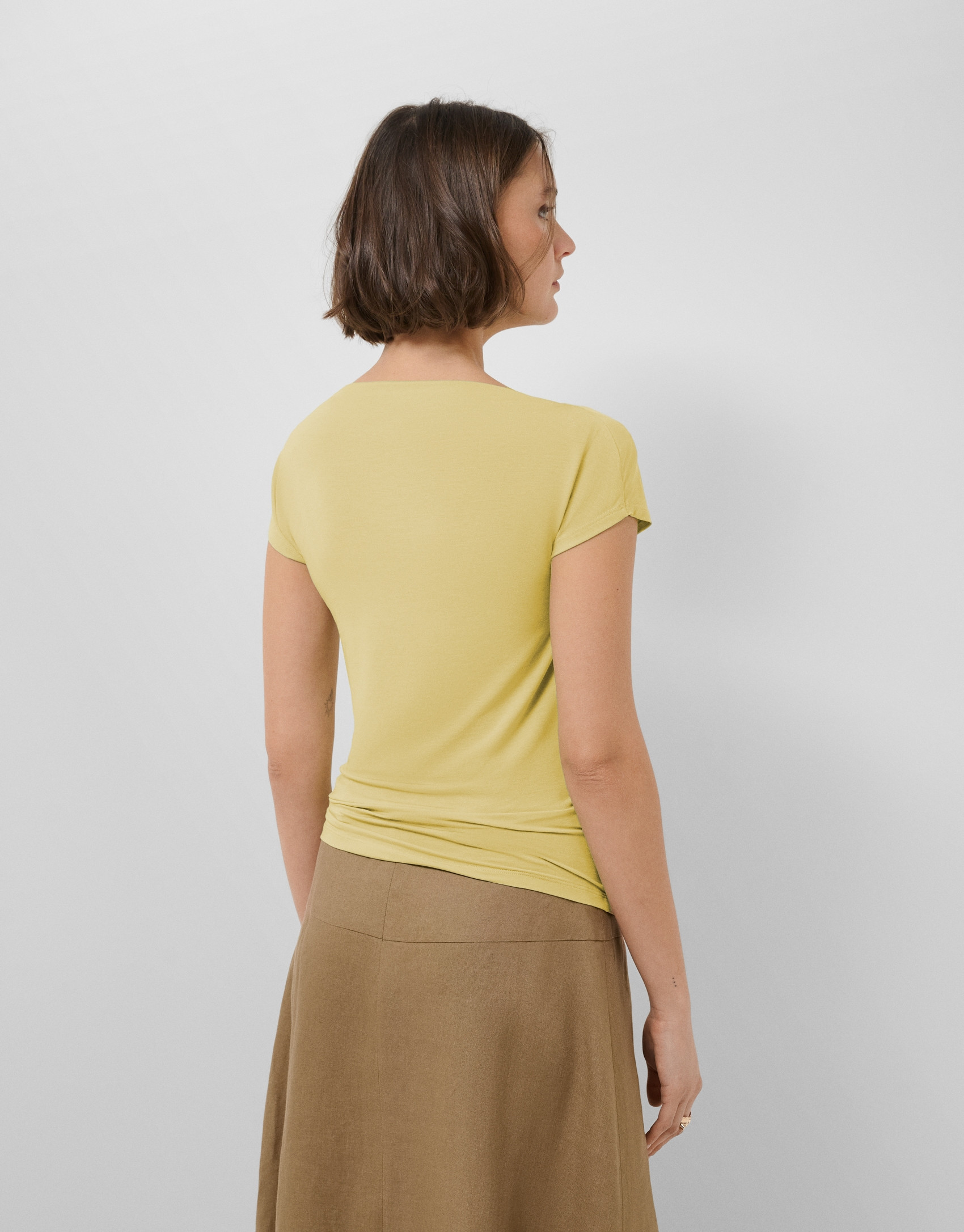 Camiseta escote drapeado amarilla - Mujer | Roberto Verino