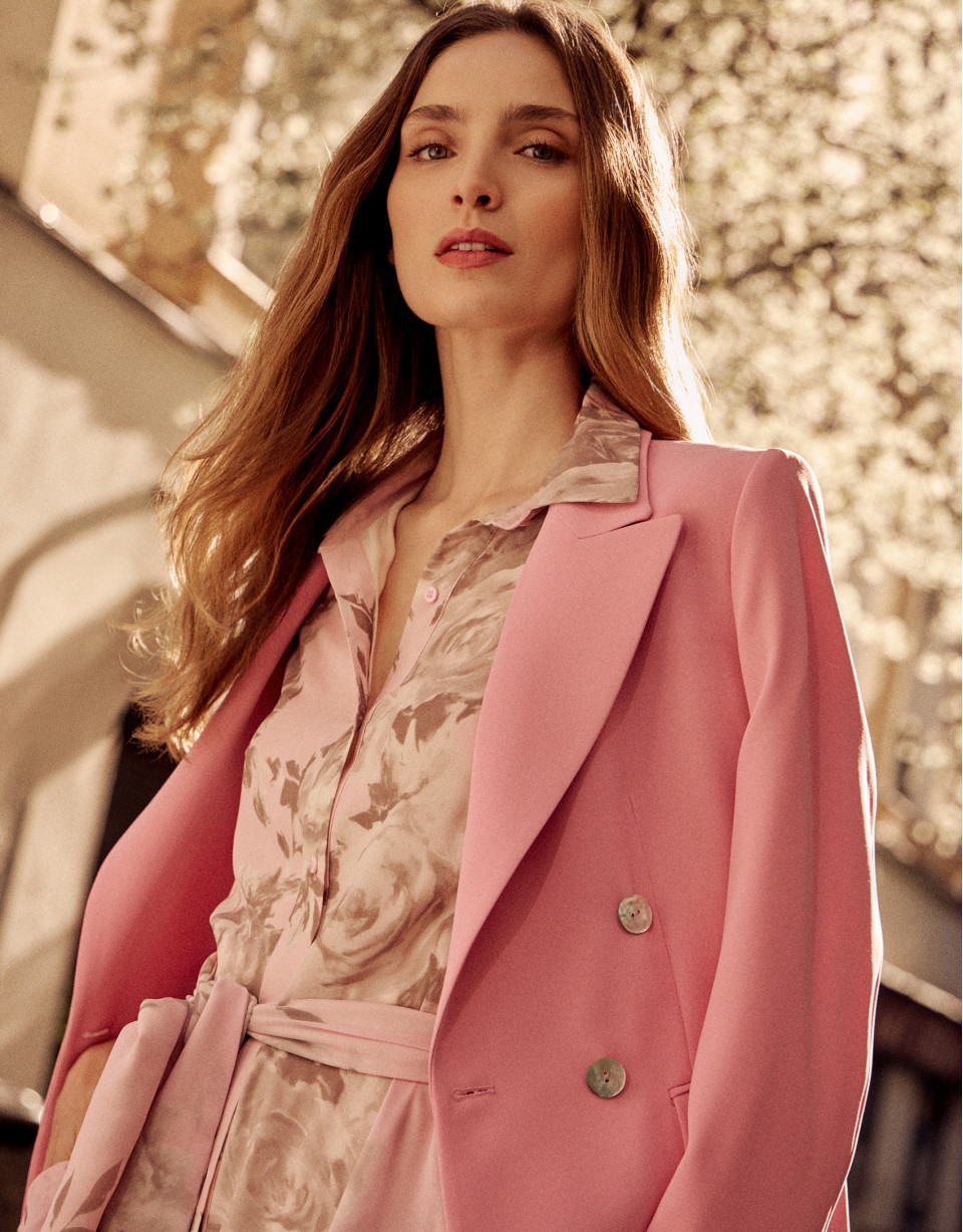 Pink crepe double-breasted blazer - Woman | Roberto Verino
