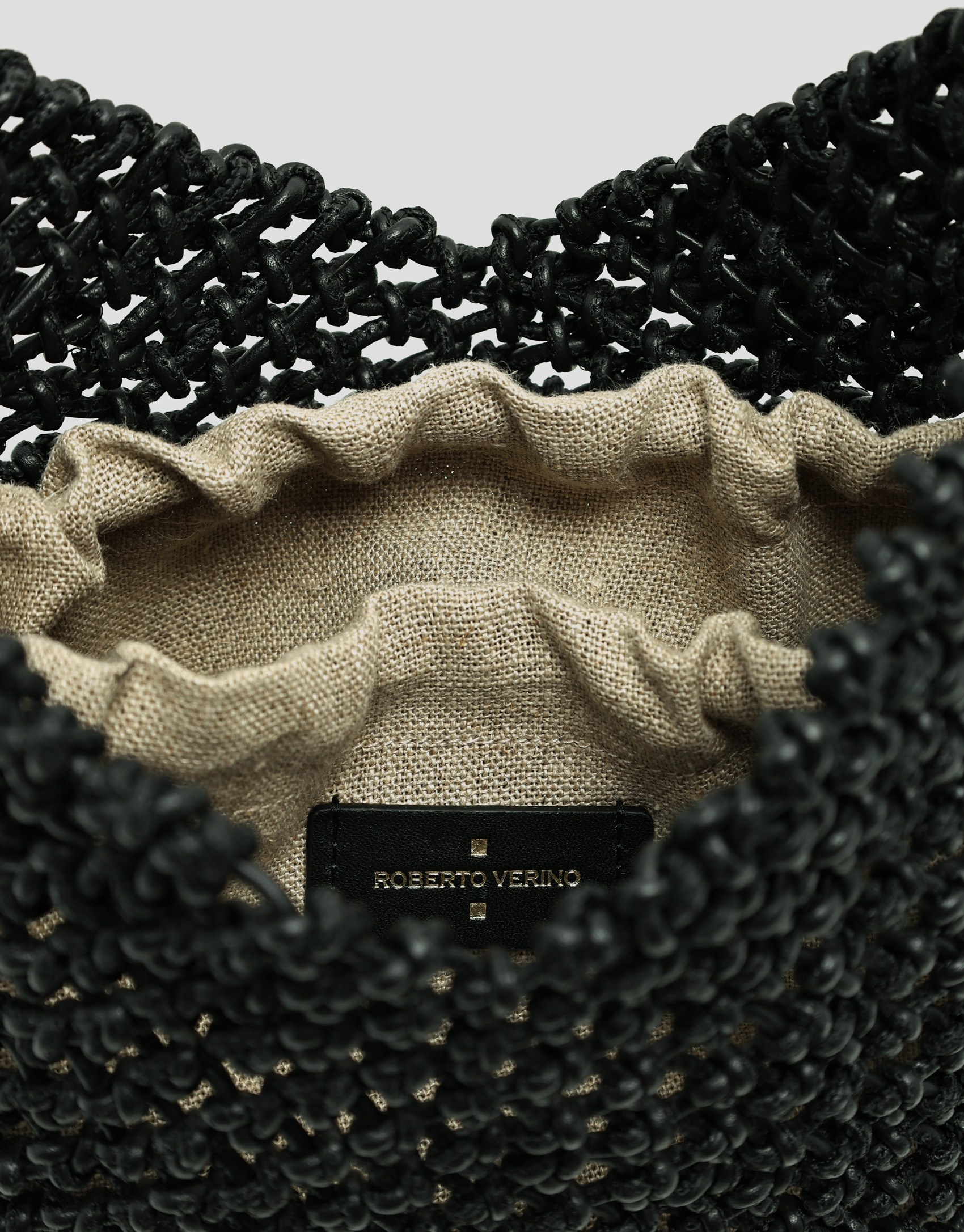 Alison knotted leather handbag in black - Woman | Roberto Verino