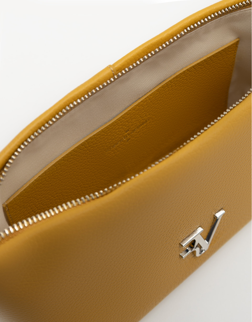 Megan Messenger mustard leather shoulder bag | Roberto Verino