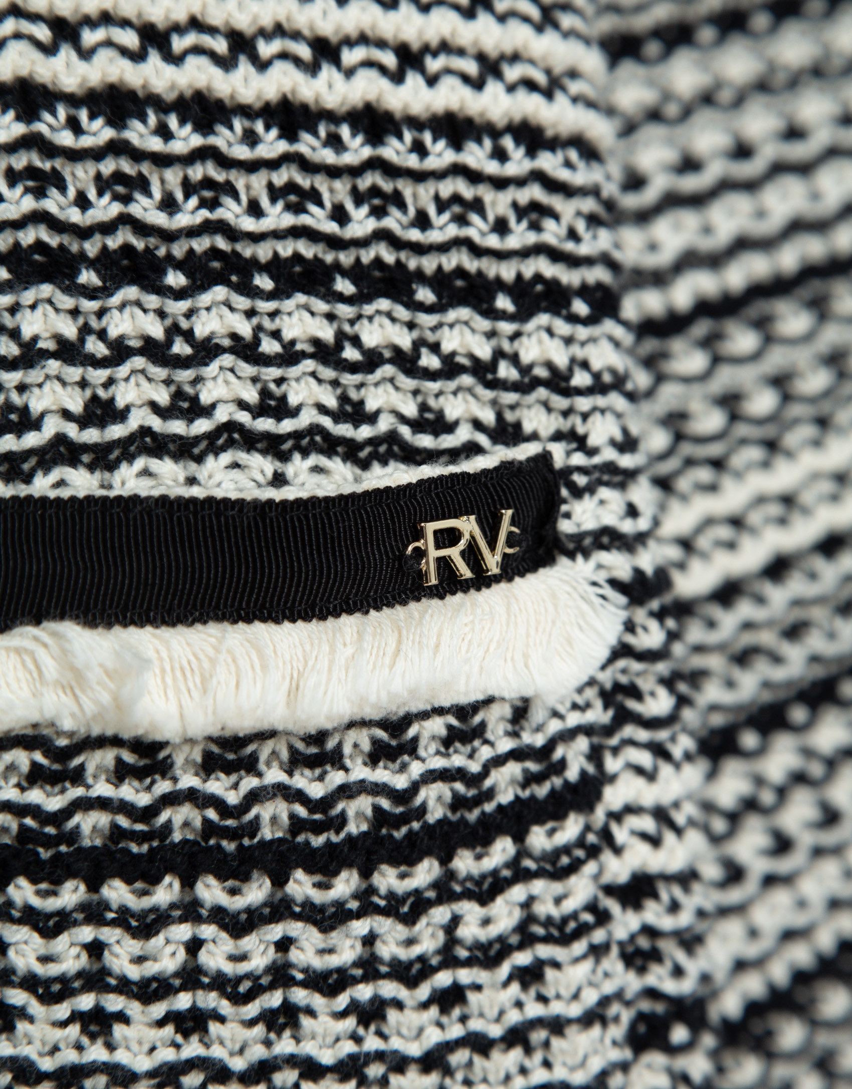 Black and white structured cotton knit jacket | Roberto Verino
