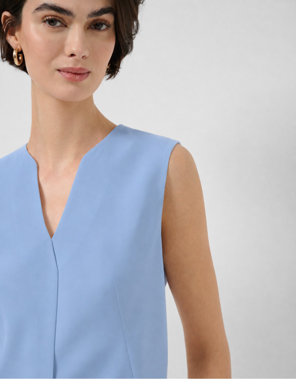 Structured blue crepe top - Woman - SS2026 | Roberto Verino