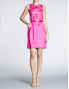 Falda corta cruzada fucsia con pliegues