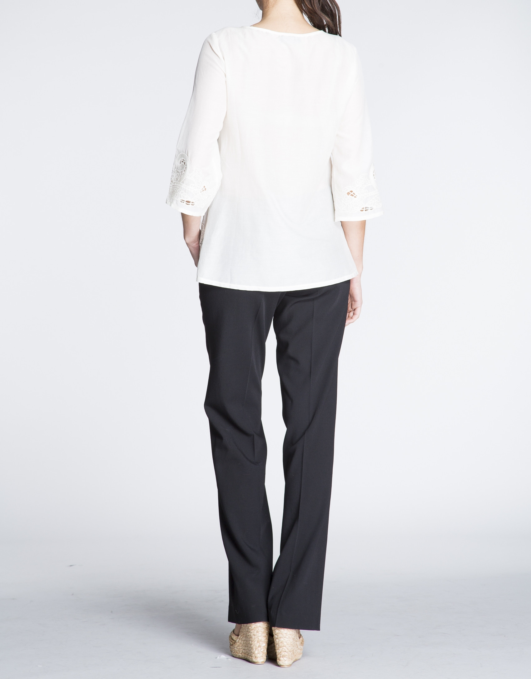 White silk and embroidered tunic 