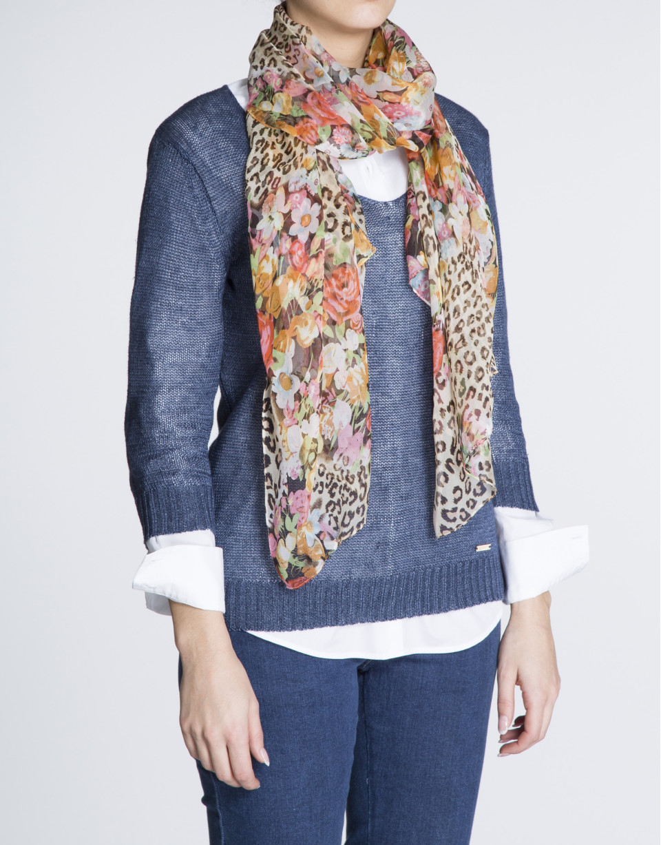 Foulard estampado fantasía 
