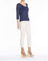 Jersey de lino en azul cuello V.