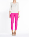 Jersey de lino en beige cuello V.