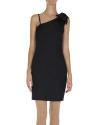 Vestido negro asimétrico con lazo en hombro
