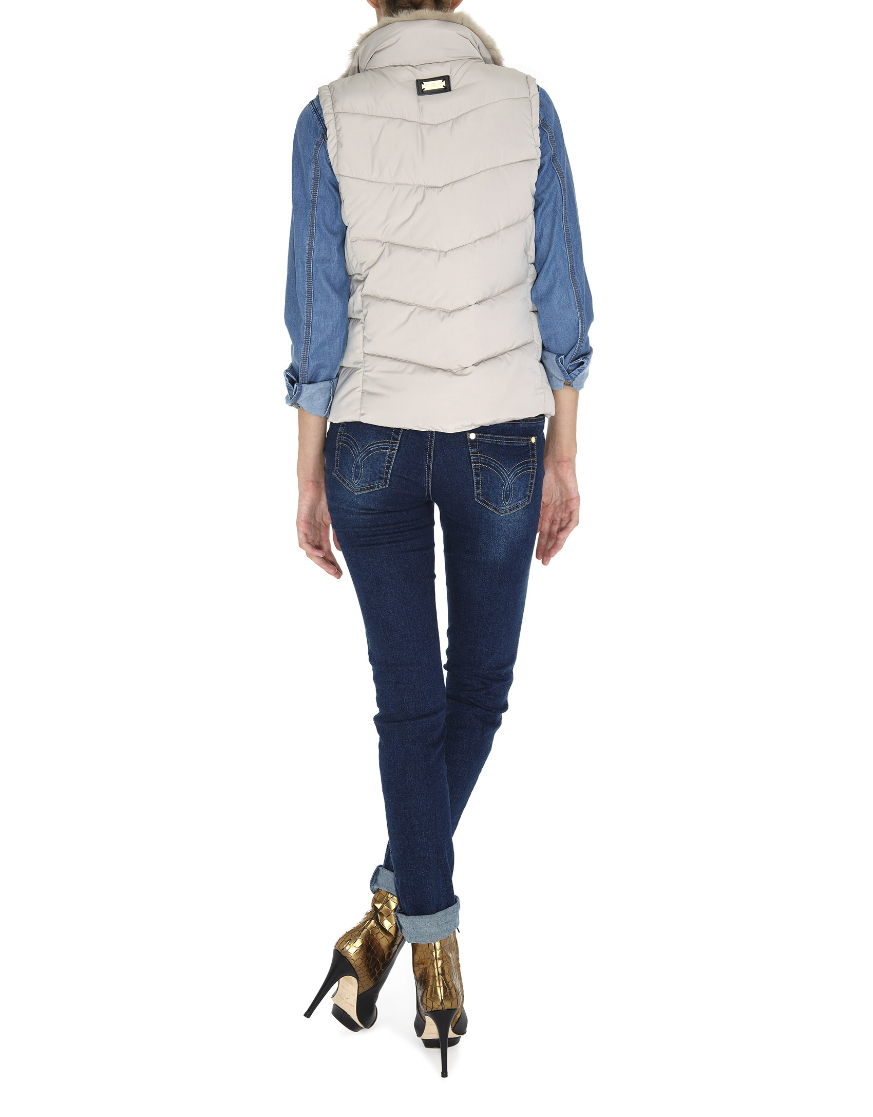 Chaleco acolchado beige cuello pelo