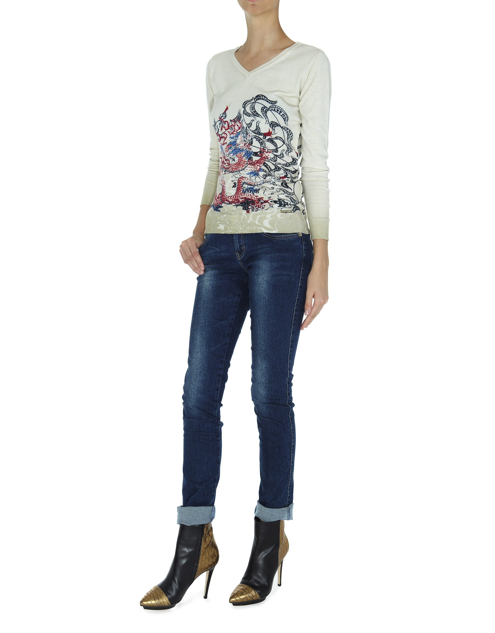 Beige cashmere sweater with dragon design