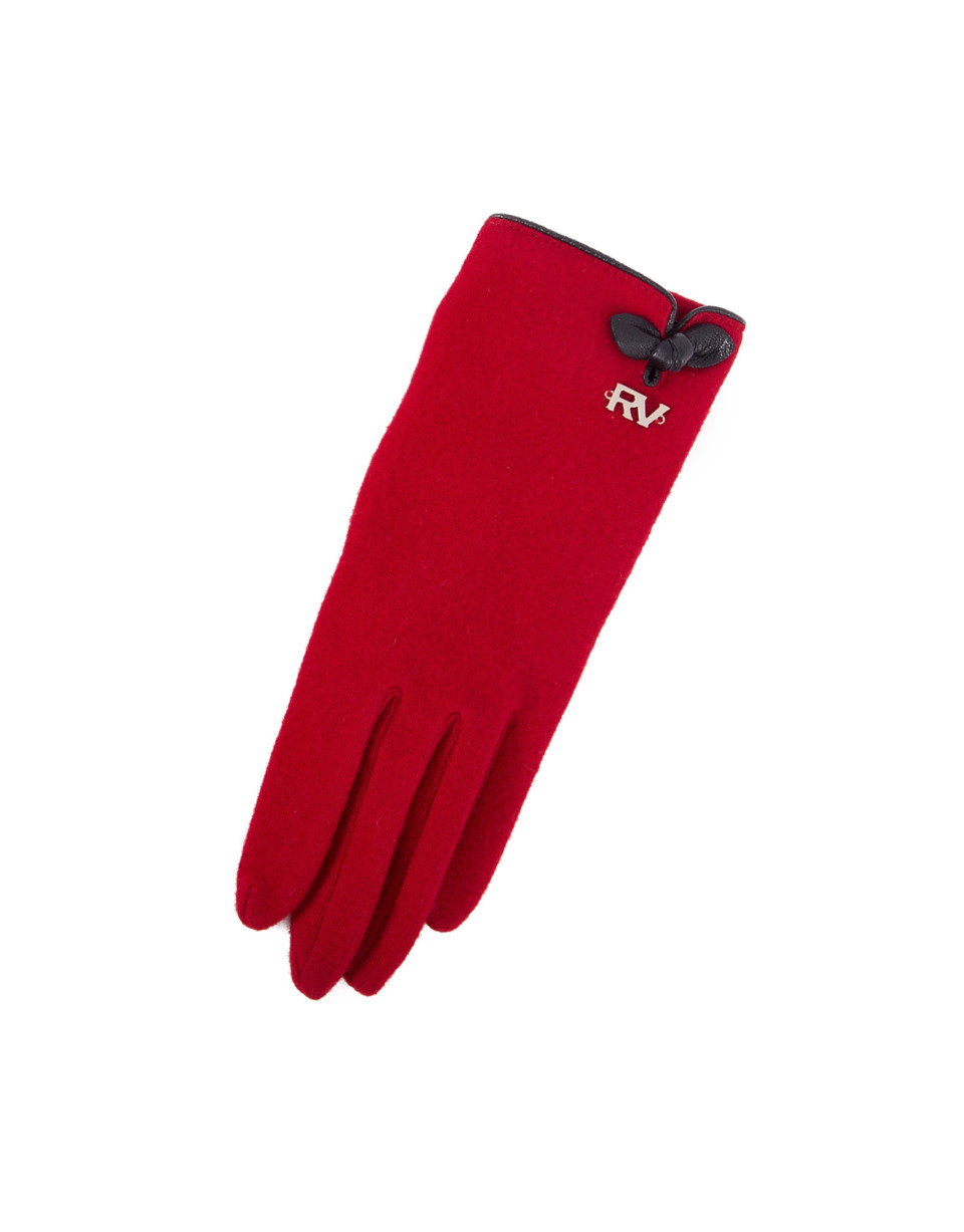 Red knit gloves.
