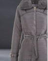 Trench largo acolchado gris