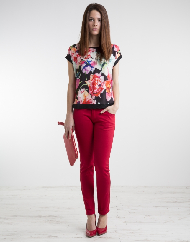 Floral print top with pleats