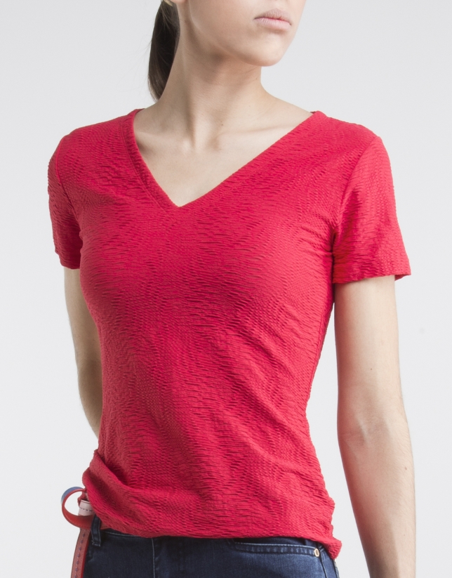 Camiseta escote pico roja