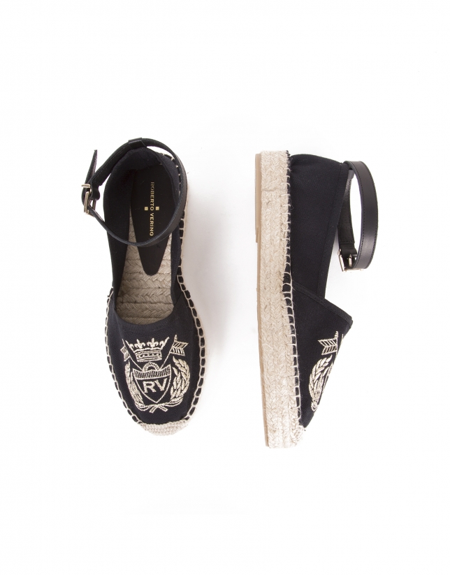 Espadrilles with embroidered emblem