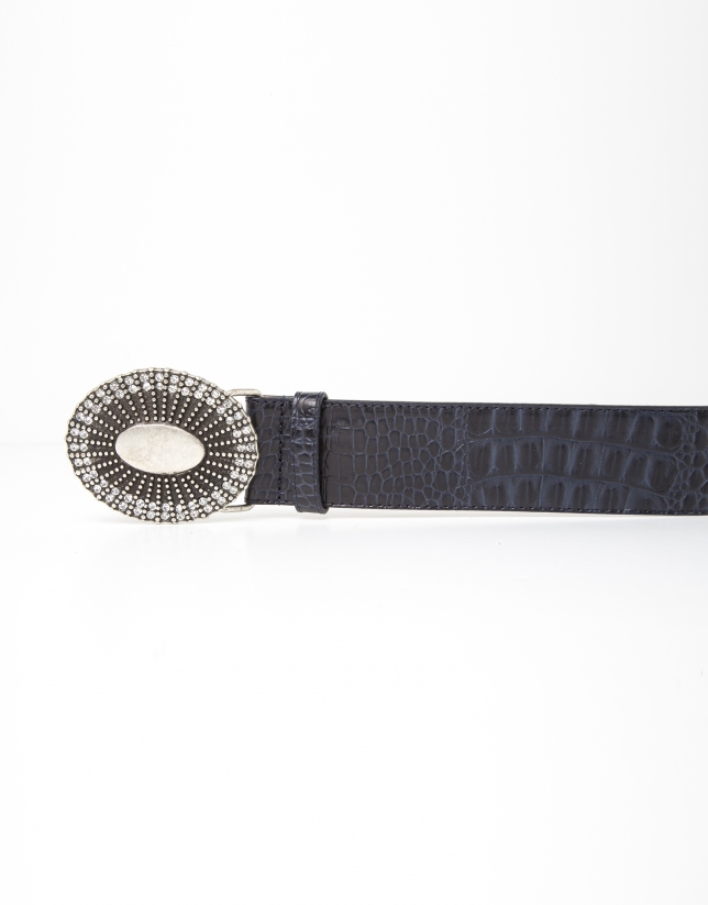 Belt with decorative buckle 