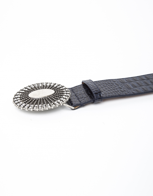 Belt with decorative buckle 