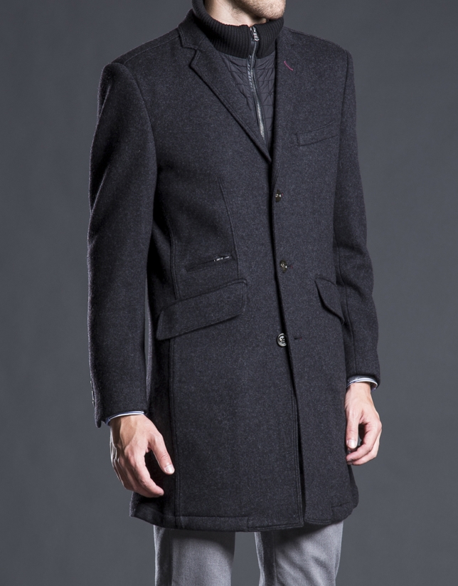 Gray buttoned overcoat 