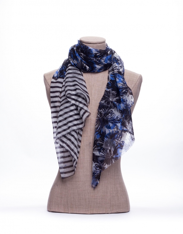Combined print and striped scarf