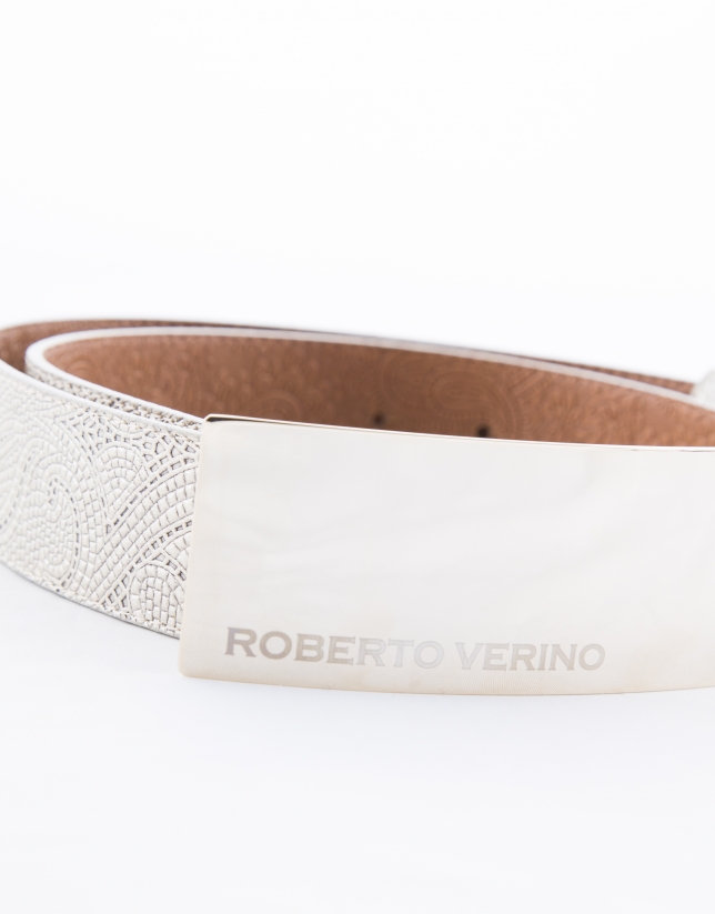 Narrow beige leather belt