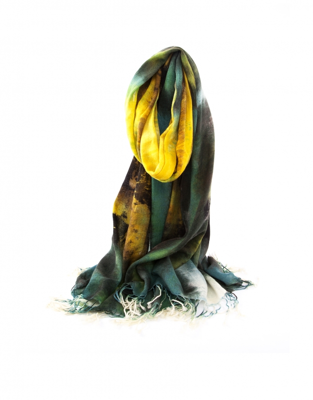 Green print scarf 