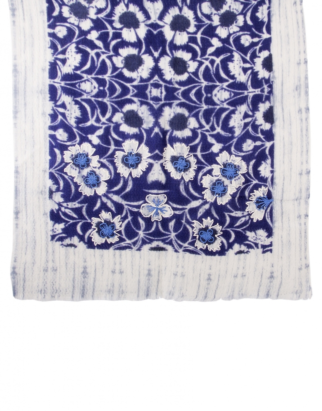 Blue embroidered scarf 