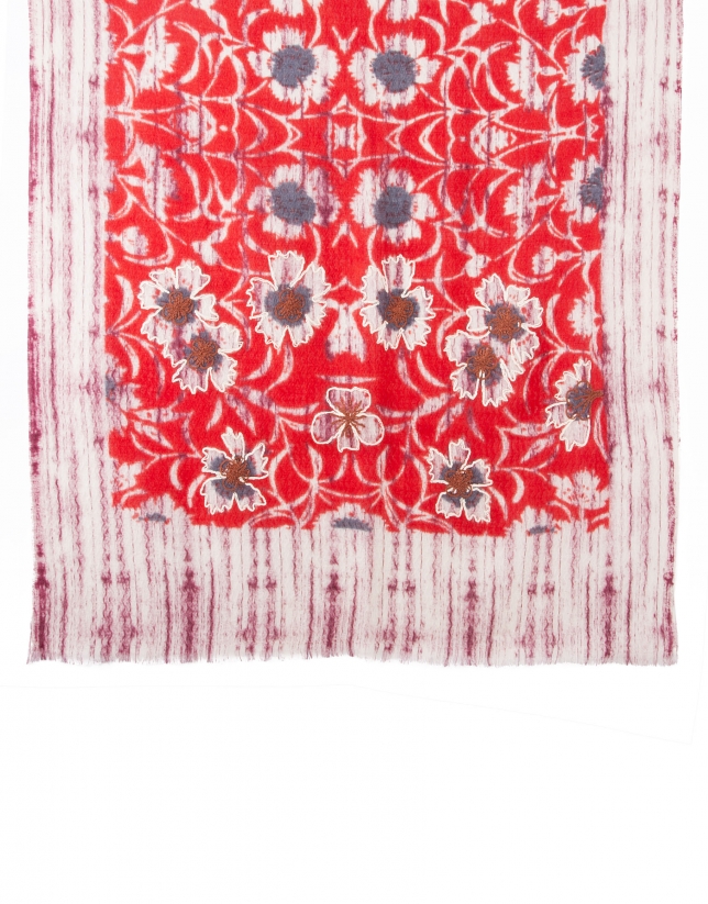 Red embroidered scarf 