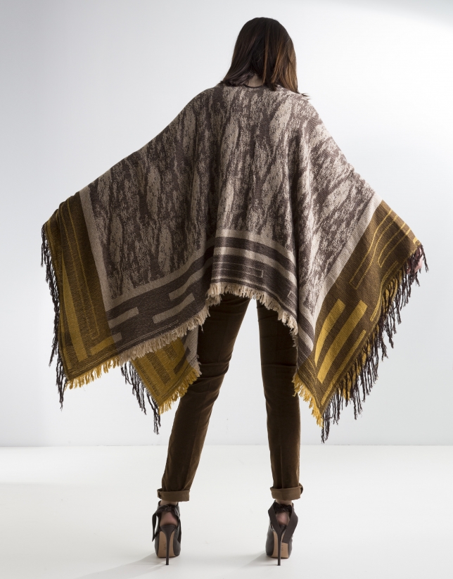 Poncho lana marrón