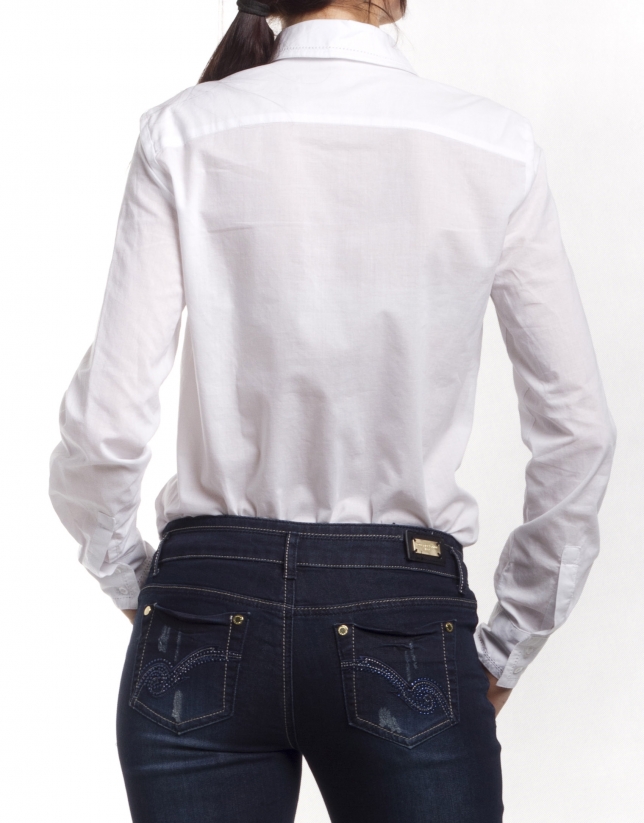 Embroidered cotton shirt 