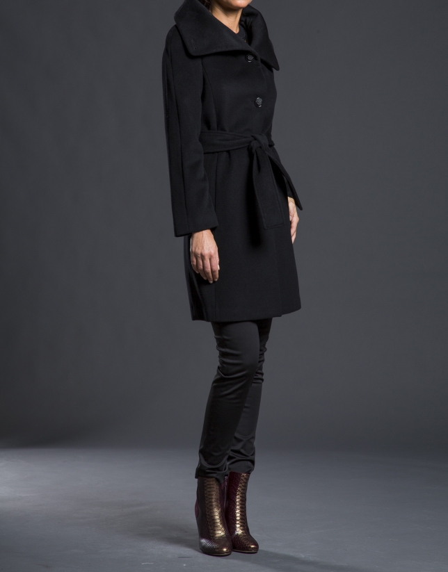 Black coat with large collar 
